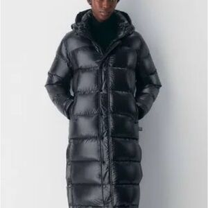 Women’s Aritzia Super Puff- Shiny Black Long SIZE S